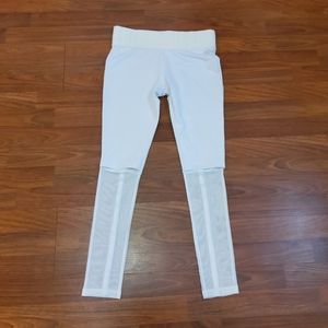 Lime and Vine Selah Open Knee Cutout Athletic Leggings with Mesh Size S White
